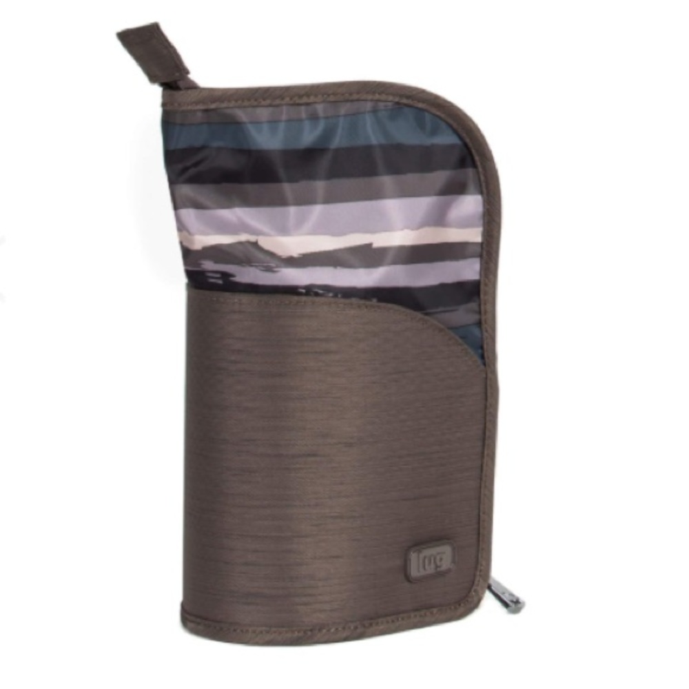 Lug canoe makeup case